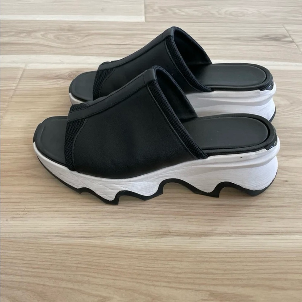 Sorel wedge Sandal, worn a couple of times